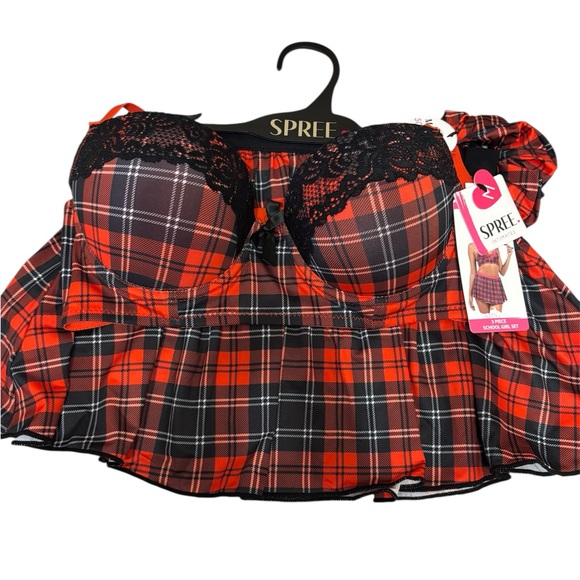 Set - Picture 2 of 7